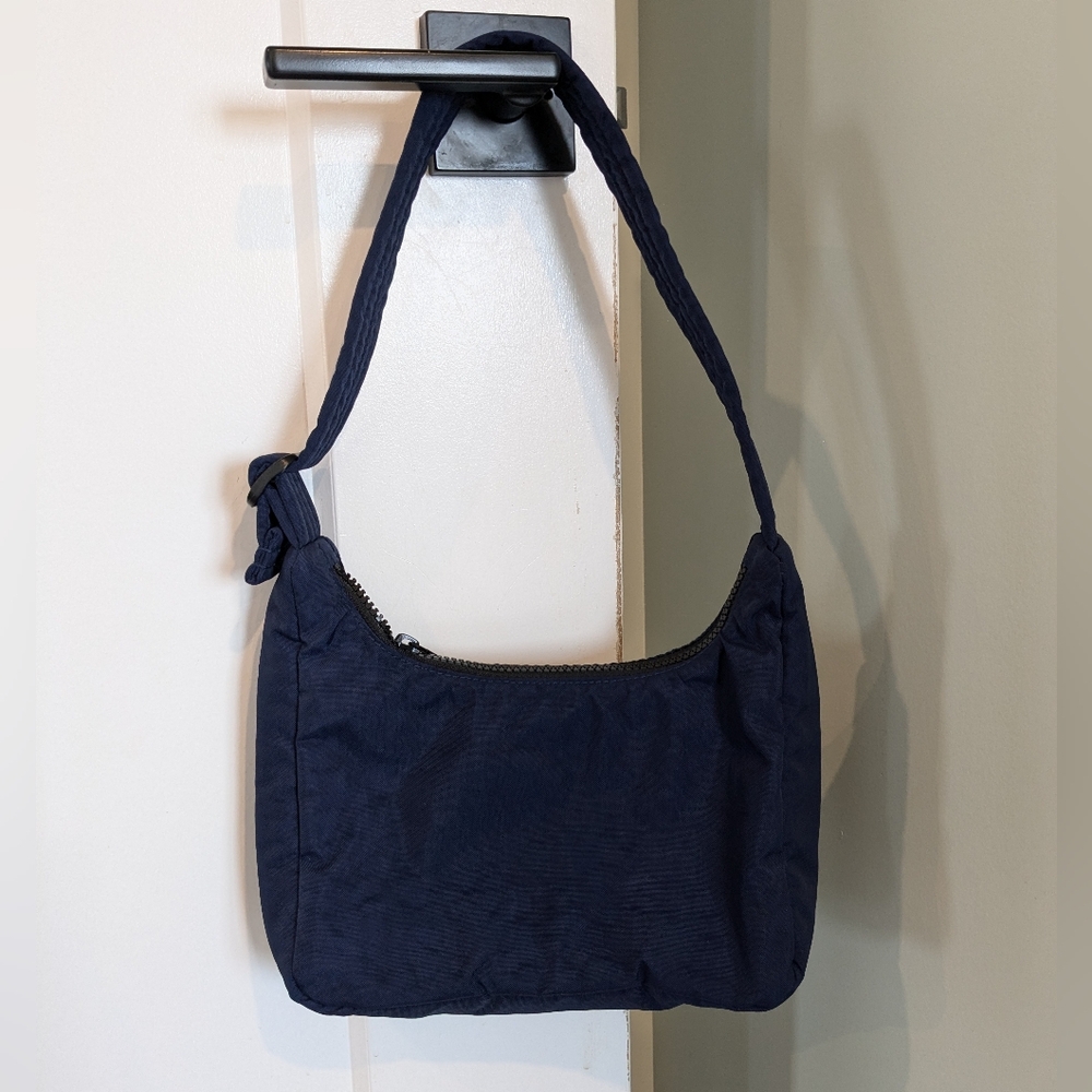 BAGGU Mini Nylon Shoulder Bag - Picture 3 of 4